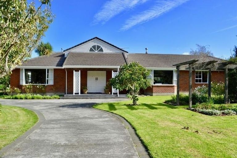 Photo of property in 75 Freemans Road, Otaki, 5512