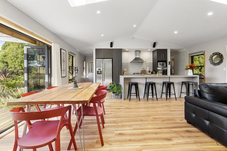 Photo of property in 31 Mangakino Road, Raglan, 3295