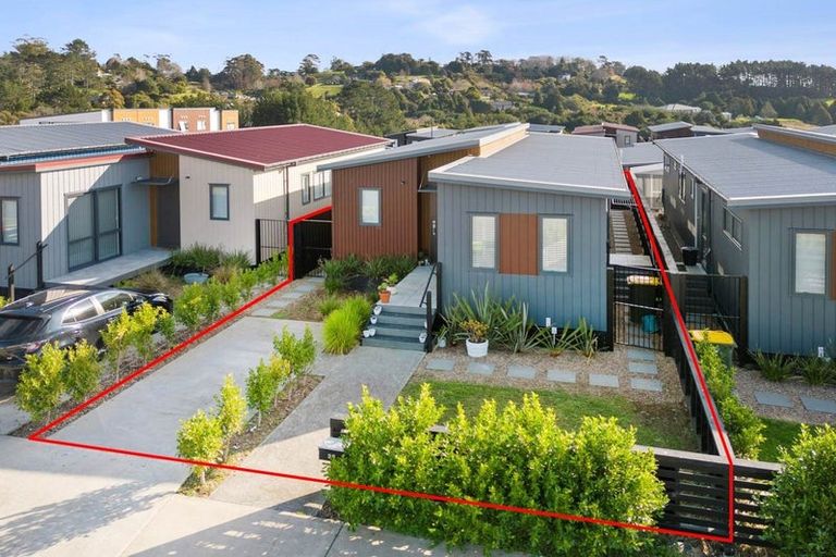 Photo of property in 14 Bugle Road, Totara Park, Auckland, 2019