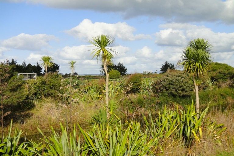 Photo of property in 37 Ocean View Rise, Ruakaka, 0116