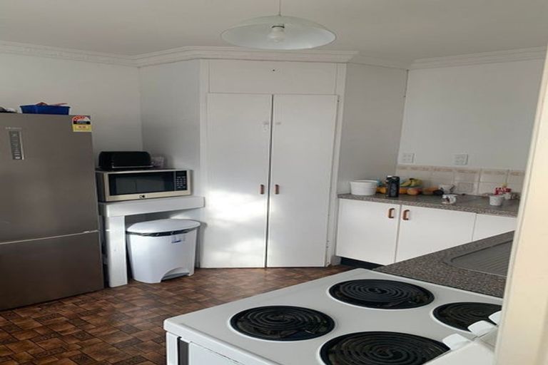 Photo of property in 120 Seaview Road, Westown, New Plymouth, 4310