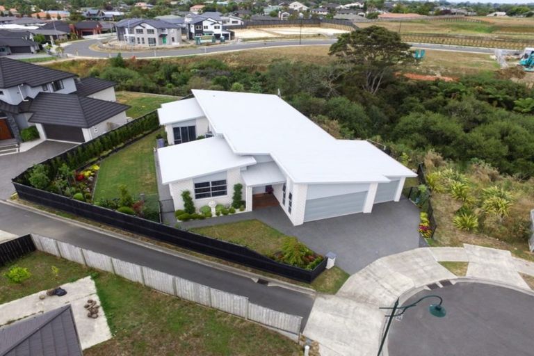 Photo of property in 16 Platina Place, Flagstaff, Hamilton, 3210