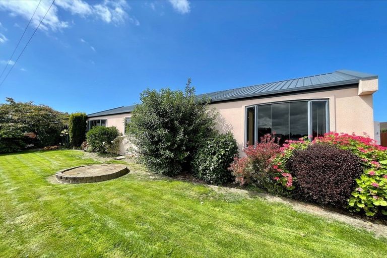 Photo of property in 77 Temple Crescent, Gleniti, Timaru, 7910