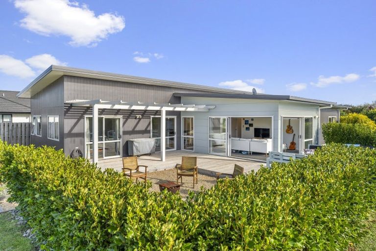 Photo of property in 11 Te Harawira Street, Otaki, 5512