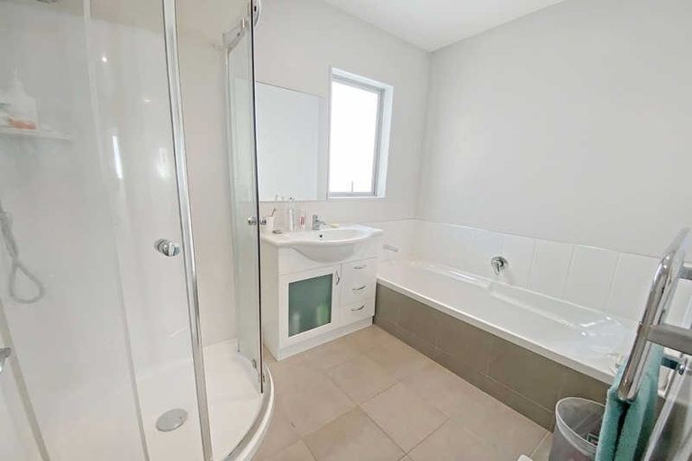 Photo of property in 65 Longfellow Street, Sydenham, Christchurch, 8023