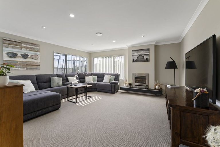 Photo of property in 44 Kotuku Drive, Paraparaumu Beach, Paraparaumu, 5032