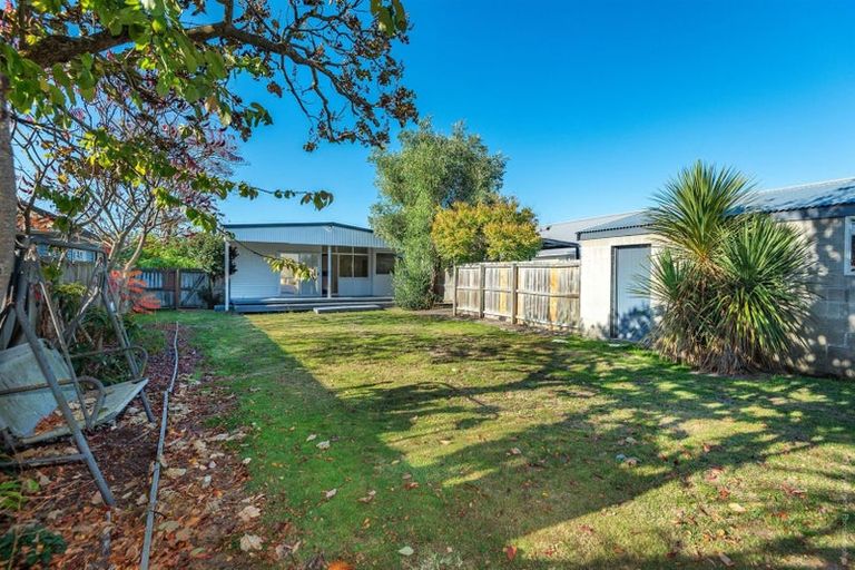 Photo of property in 15 Bronwyn Street, Mairehau, Christchurch, 8052