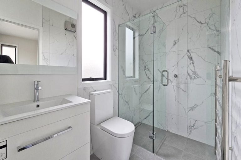 Photo of property in 16 George Yee Place, Taradale, Napier, 4112