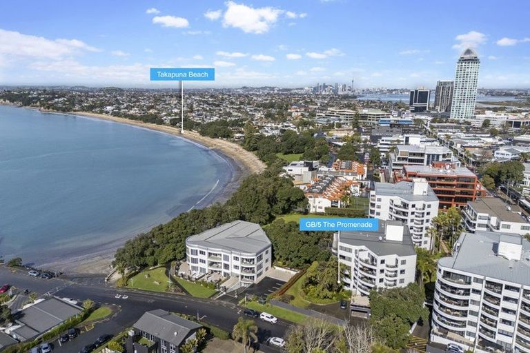Photo of property in 5c The Promenade, Takapuna, Auckland, 0622