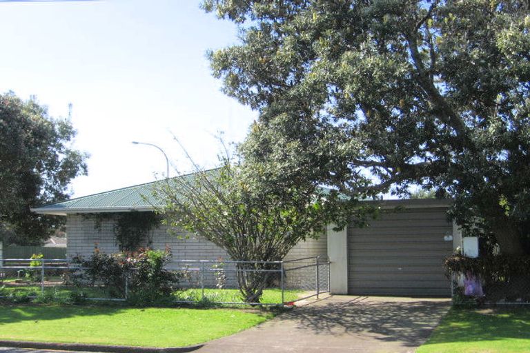 Photo of property in 1 Leander Street, Mount Maunganui, 3116