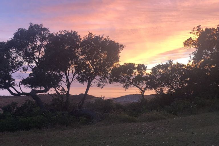 Photo of property in 679 Cove Road, Waipu, 0582