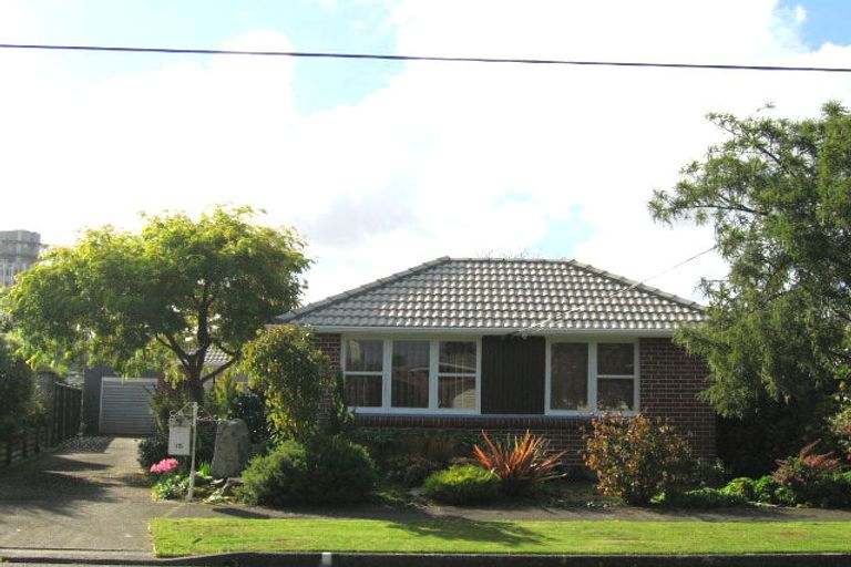 Photo of property in 15 Holyoake Crescent, Avalon, Lower Hutt, 5011