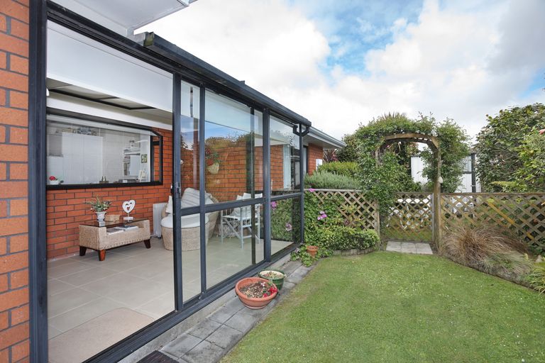 Photo of property in 336a Featherston Street, Palmerston North, 4414