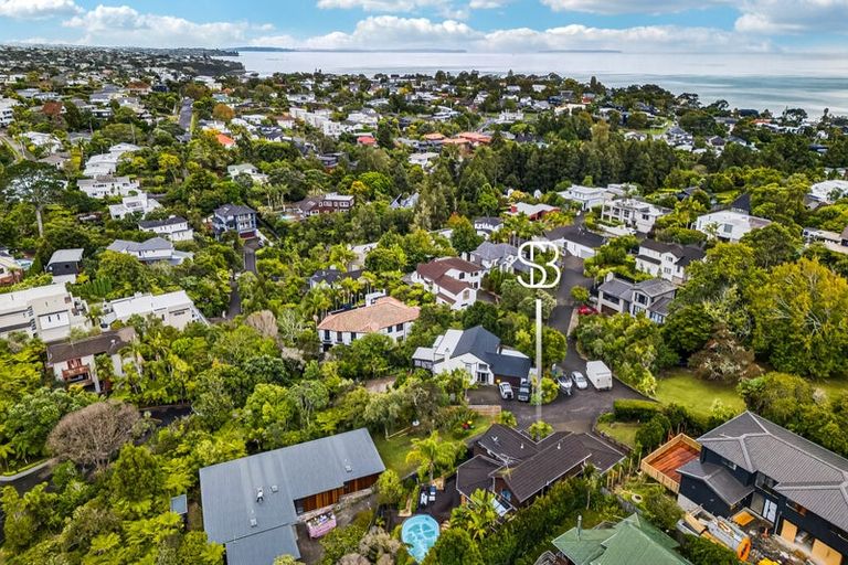 Photo of property in 73m Park Rise, Campbells Bay, Auckland, 0630