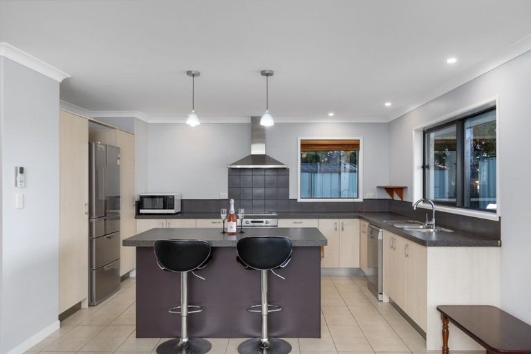 Photo of property in 10 Bransley Grove, Katikati, 3129