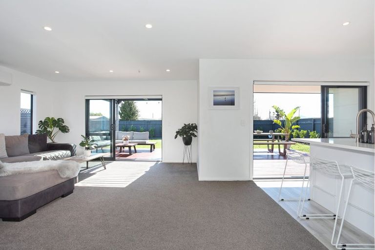 Photo of property in 7b Terrace Street, Marton, 4710