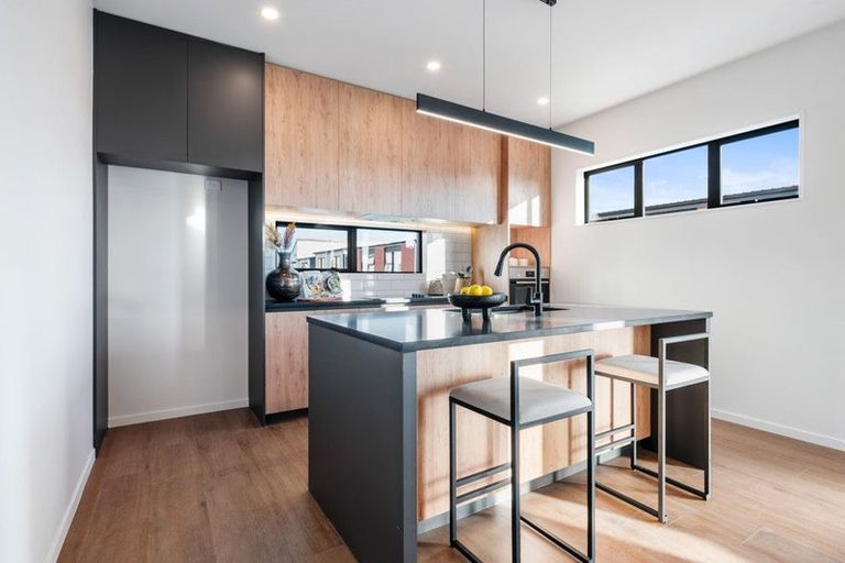 Photo of property in 8/10 Scott Road, Hobsonville, Auckland, 0616