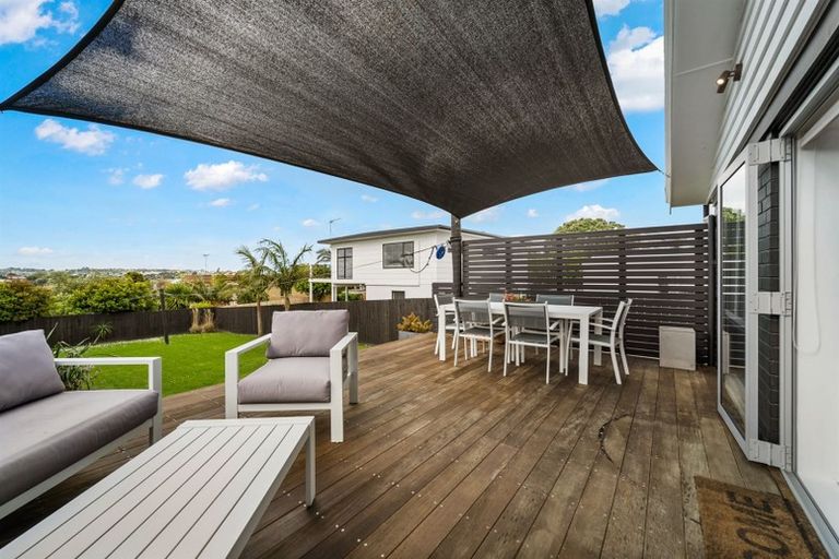 Photo of property in 814 Whangaparaoa Road, Manly, Whangaparaoa, 0930