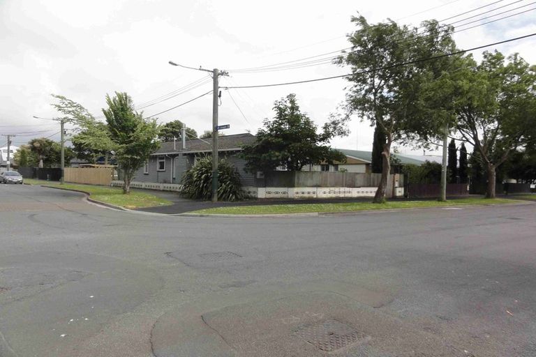 Photo of property in 71 Mathesons Road, Phillipstown, Christchurch, 8011