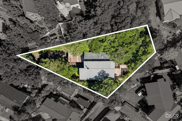 Photo of property in 72a Chatsworth Road, Silverstream, Upper Hutt, 5019