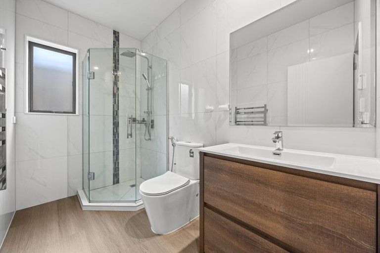 Photo of property in 16 Lime Hill Rise, Flat Bush, Auckland, 2019