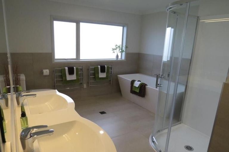 Photo of property in 15 Macks Road, Pokeno, 2471