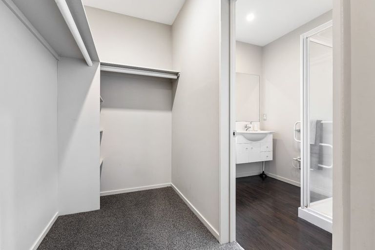 Photo of property in 15 Saint Peters Close, Woolston, Christchurch, 8062