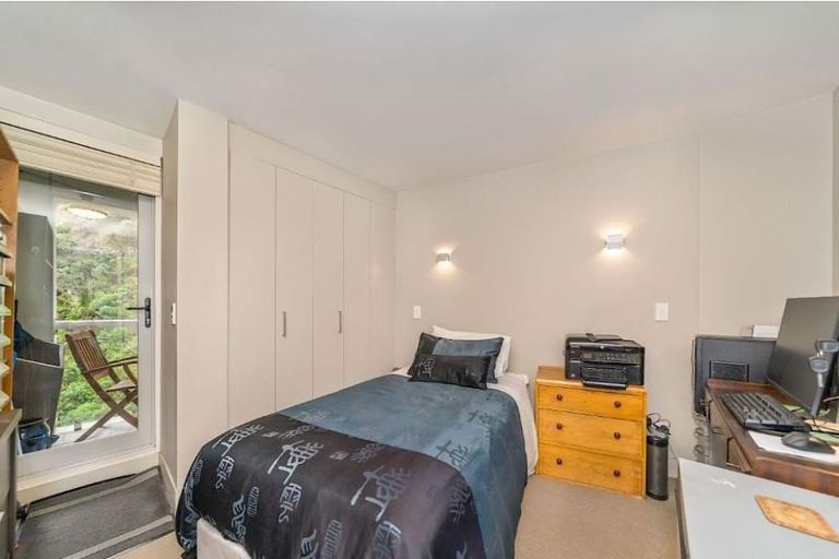 Photo of property in The Capital, 13/370 Oriental Parade, Oriental Bay, Wellington, 6011