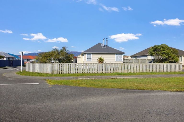 Photo of property in 2 Gothard Place, Westport, 7825