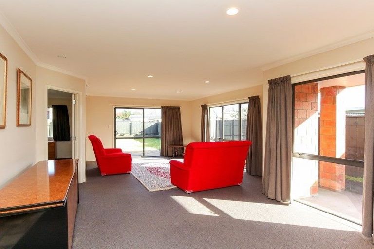 Photo of property in 354 Carrington Street, Upper Vogeltown, New Plymouth, 4310