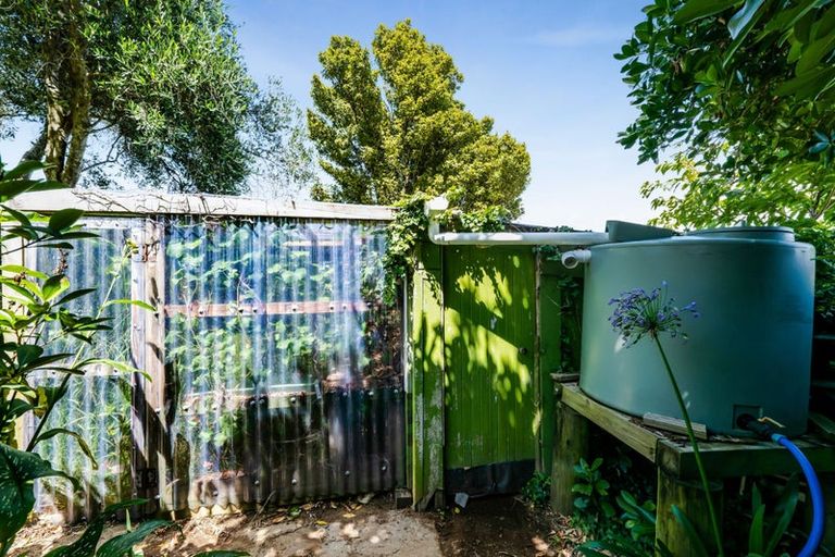 Photo of property in 138 Govett Avenue, Frankleigh Park, New Plymouth, 4310