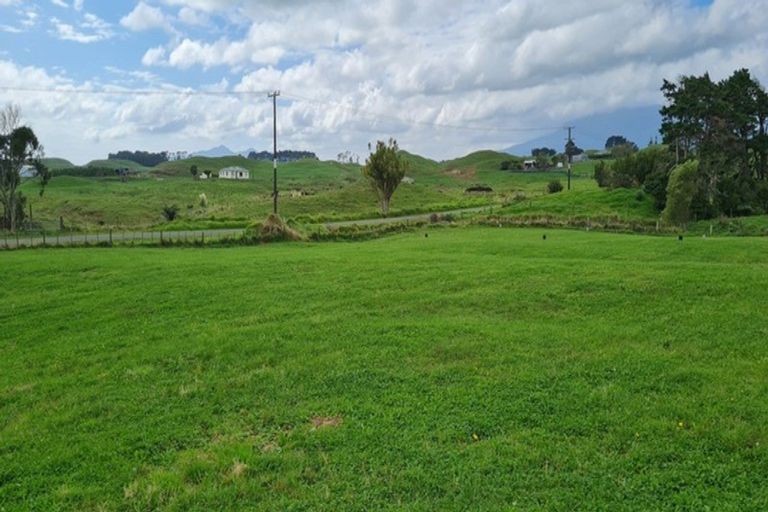Photo of property in 206 Warea Road, Warea, New Plymouth, 4381