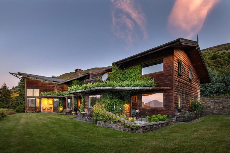 Photo of property in 711 Mount Barker Road, Wanaka, 9382