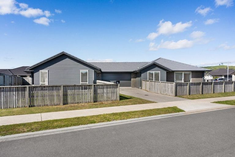 Photo of property in 10 Dunkeld Drive, Papamoa, 3118