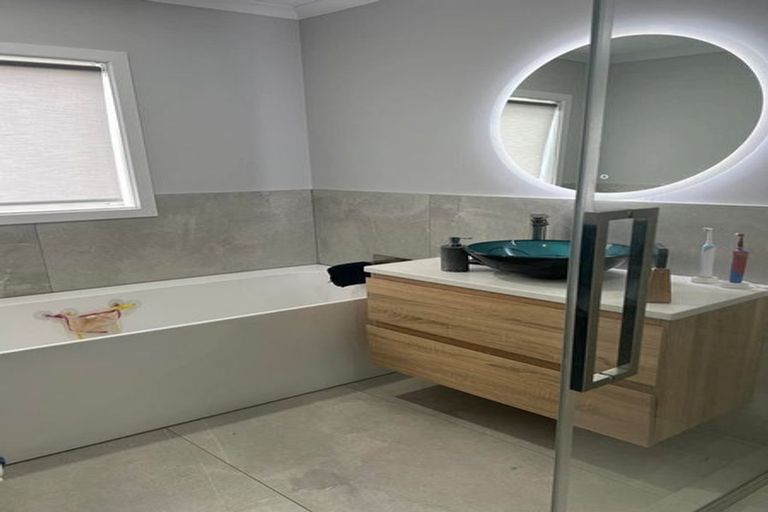 Photo of property in 28a Paetawa Road, Peka Peka, Waikanae, 5391