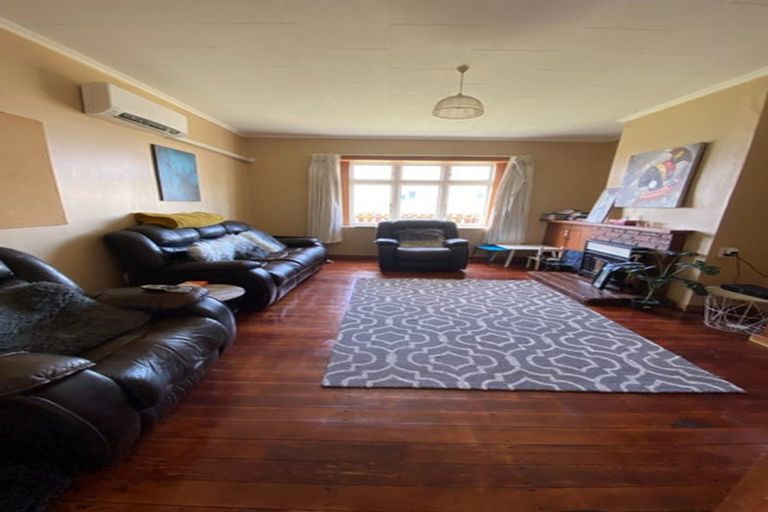 Photo of property in 59 Station Road, Marton, 4710