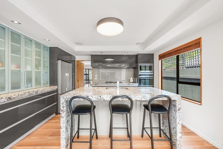 Photo of property in 2/88 Hautana Street, Woburn, Lower Hutt, 5010