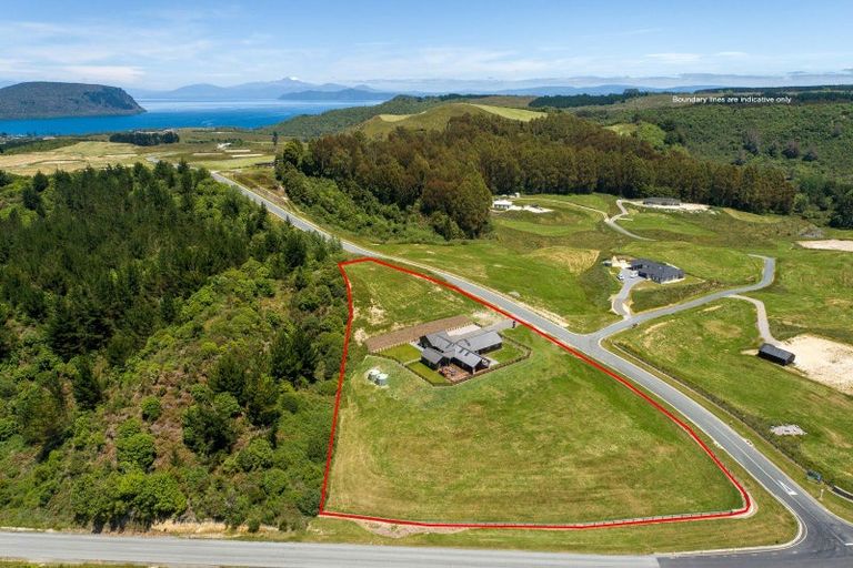 Photo of property in 11 Lochridge Drive, Kinloch, 3377