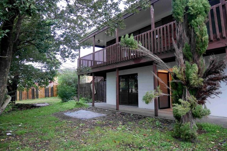 Photo of property in 35 Kirby Street, Glendene, Auckland, 0602