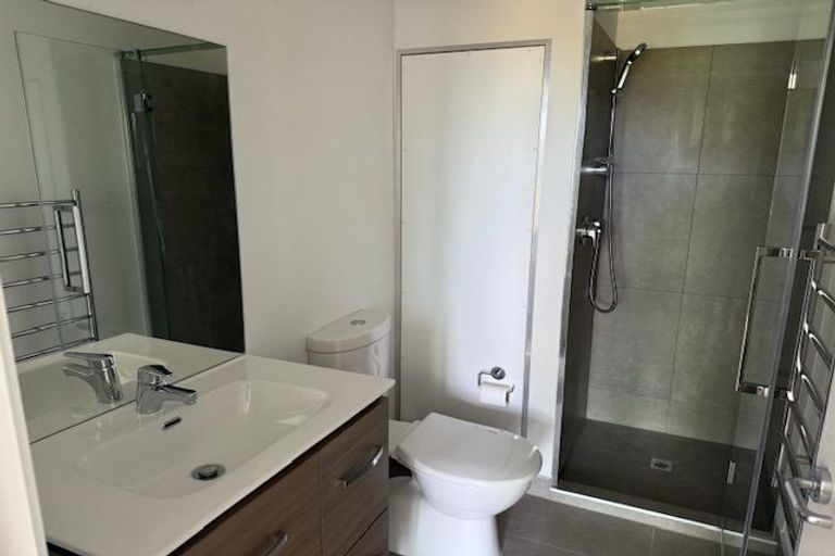 Photo of property in 10d/30 Westward Ho, Glen Eden, Auckland, 0602