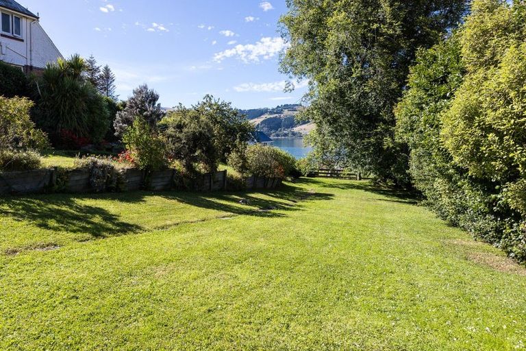 Photo of property in 16 Adderley Terrace, Ravensbourne, Dunedin, 9022