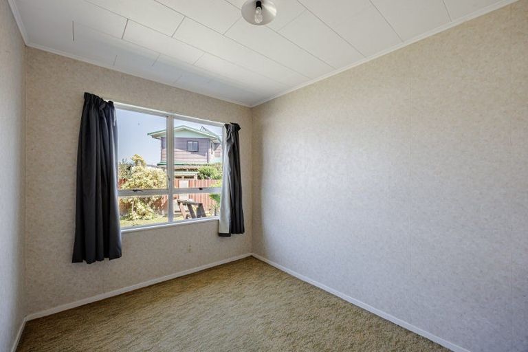 Photo of property in 19 Sutherland Street, Tamatea, Napier, 4112