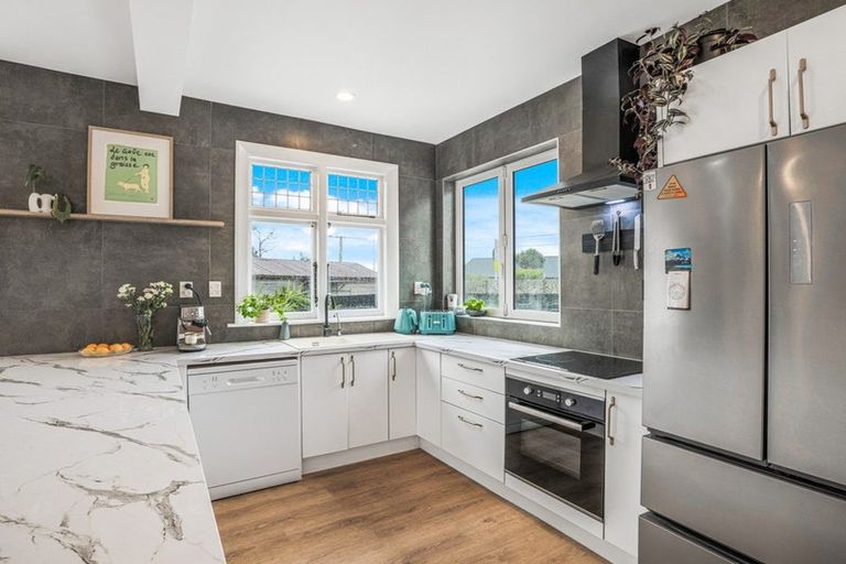 Photo of property in 186 Stapletons Road, Richmond, Christchurch, 8013