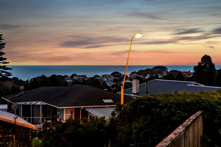 Photo of property in 413 Devon Street West, Lynmouth, New Plymouth, 4310