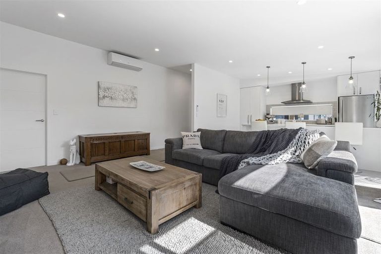 Photo of property in 39 Kotiate Street, Papamoa Beach, Papamoa, 3118