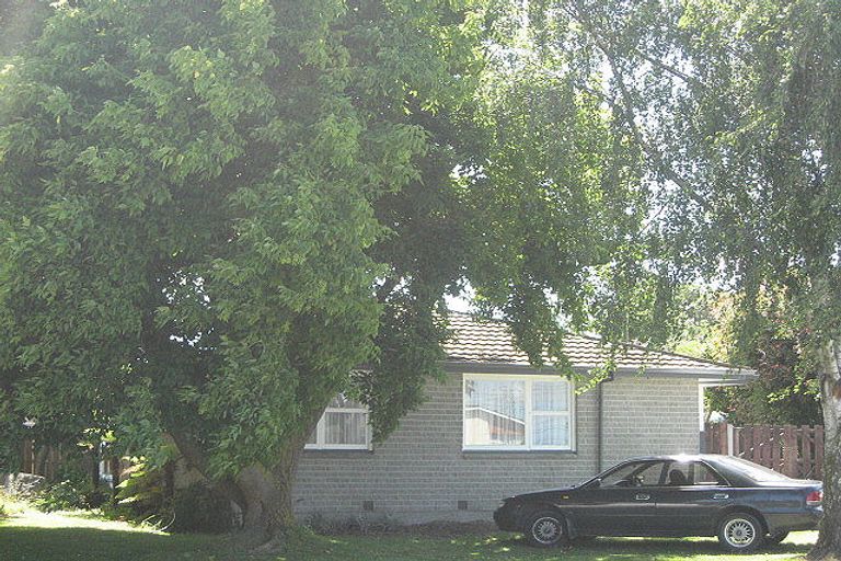 Photo of property in 26 Malabar Crescent, Broomfield, Christchurch, 8042