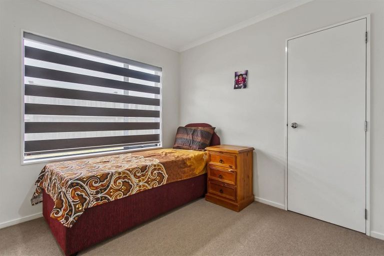 Photo of property in 52 Magic Way, Randwick Park, Auckland, 2105