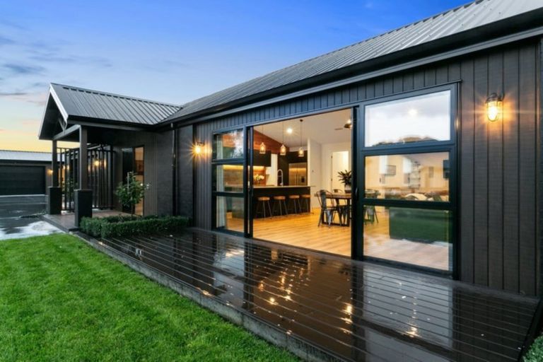 Photo of property in 23 Monarch Park Lane, Leamington, Cambridge, 3432