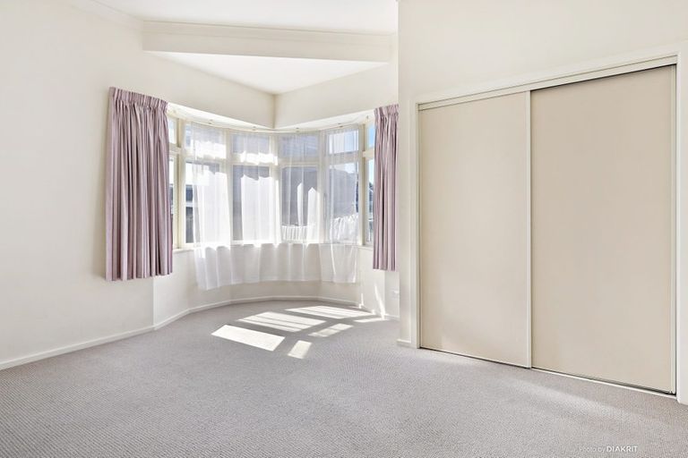 Photo of property in 107 Rongotai Road, Kilbirnie, Wellington, 6022