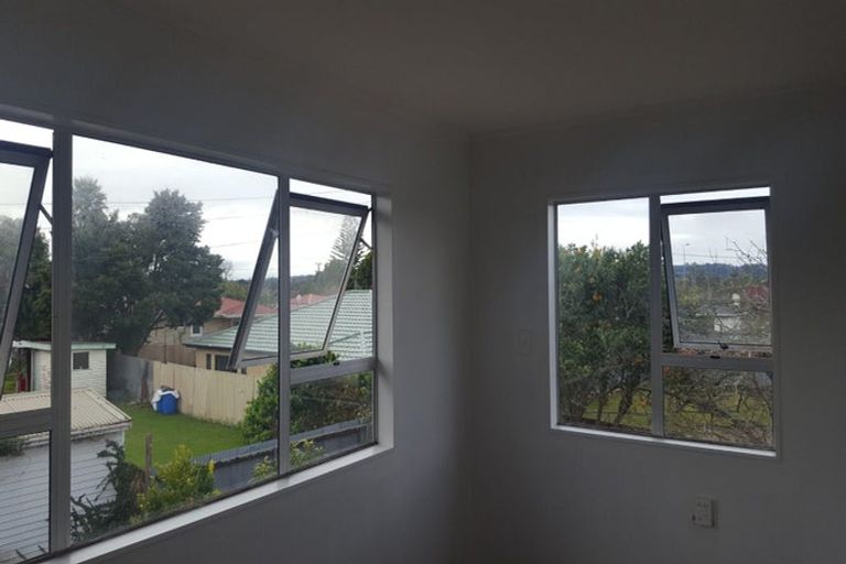 Photo of property in 11 Mcdivitt Street, Manurewa, Auckland, 2102